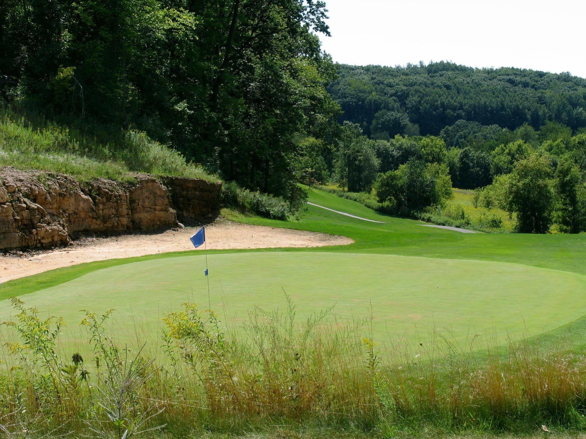 Devil'S Head Resort Merrimac Exteriör bild